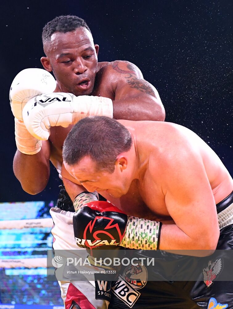 Бокс. Бой Д. Лебедева и Т. Мчуну