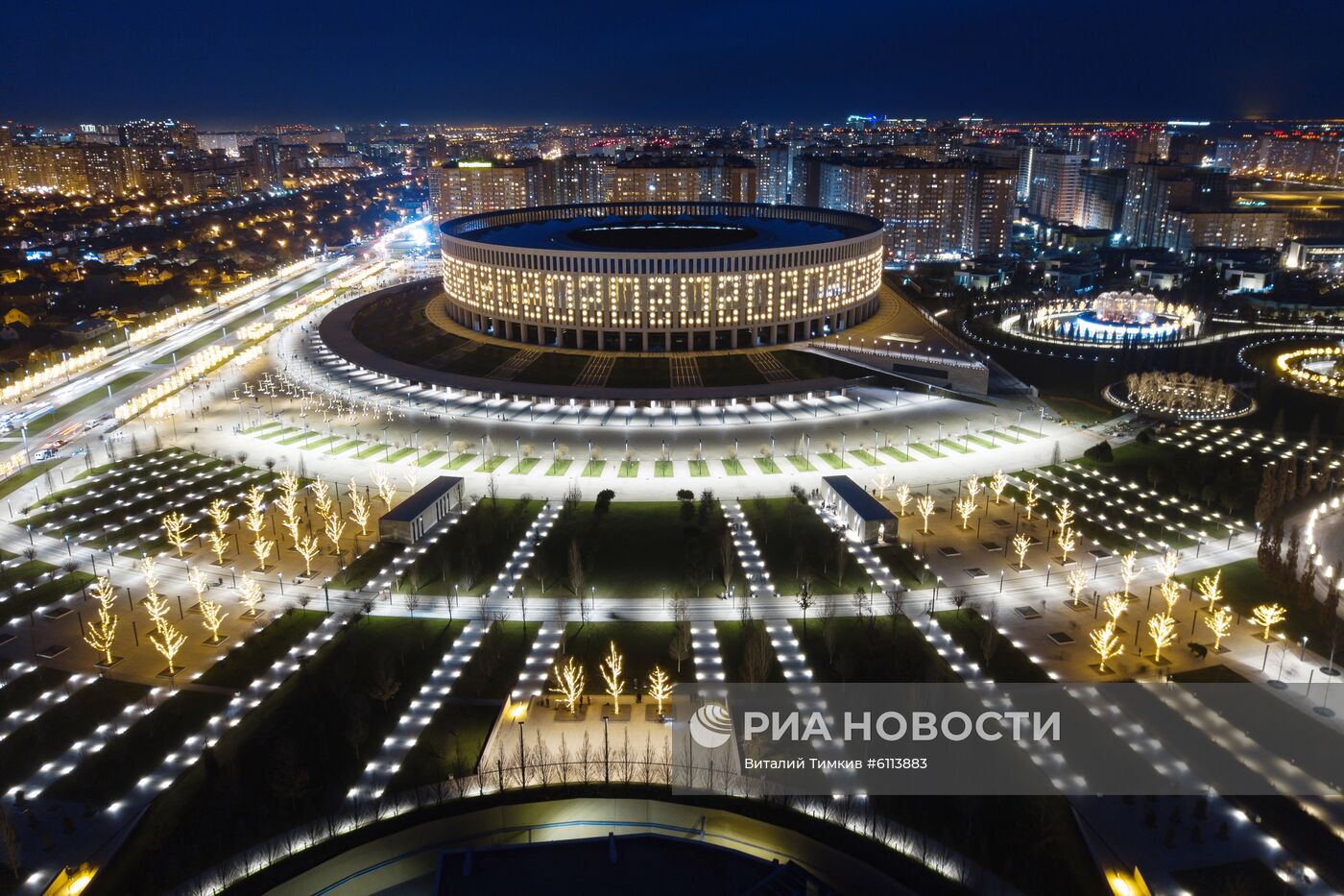 Новогоднее украшение парка "Краснодар"