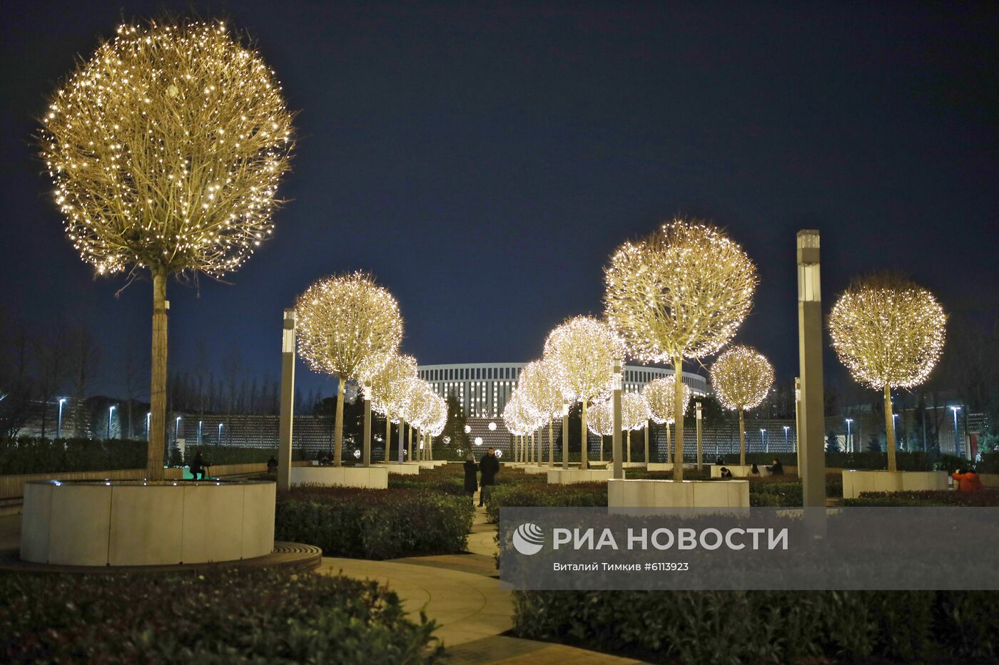 Новогоднее украшение парка "Краснодар"