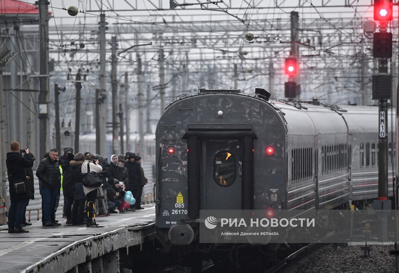 Поезд "Таврия" отправился из Санкт-Петербурга в Крым