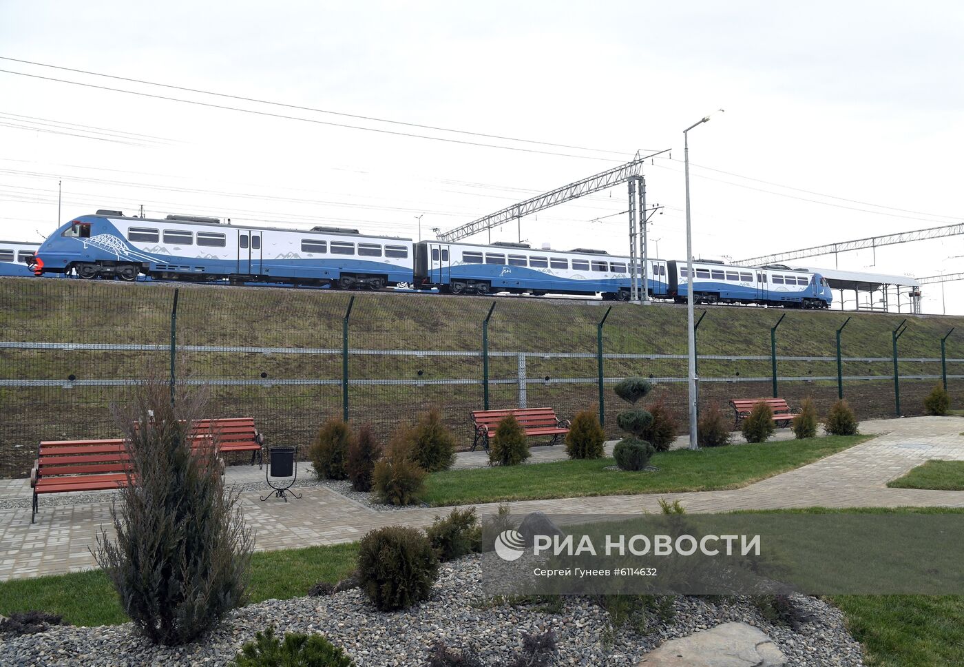 Президент РФ В. Путин открыл железнодорожное движение по Крымскому мосту