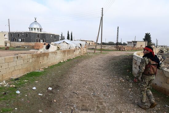 Освобожденный от боевиков поселок Сукейя в сирийской провинции Идлиб
