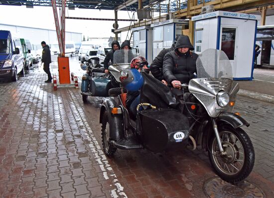 Международный пункт пропуска "Краковец - Корчева"
