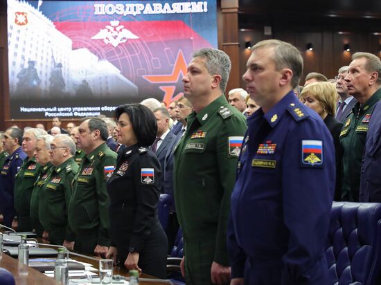 Президент РФ В. Путин принял участие в заседании расширенной коллегии Миниобороны РФ