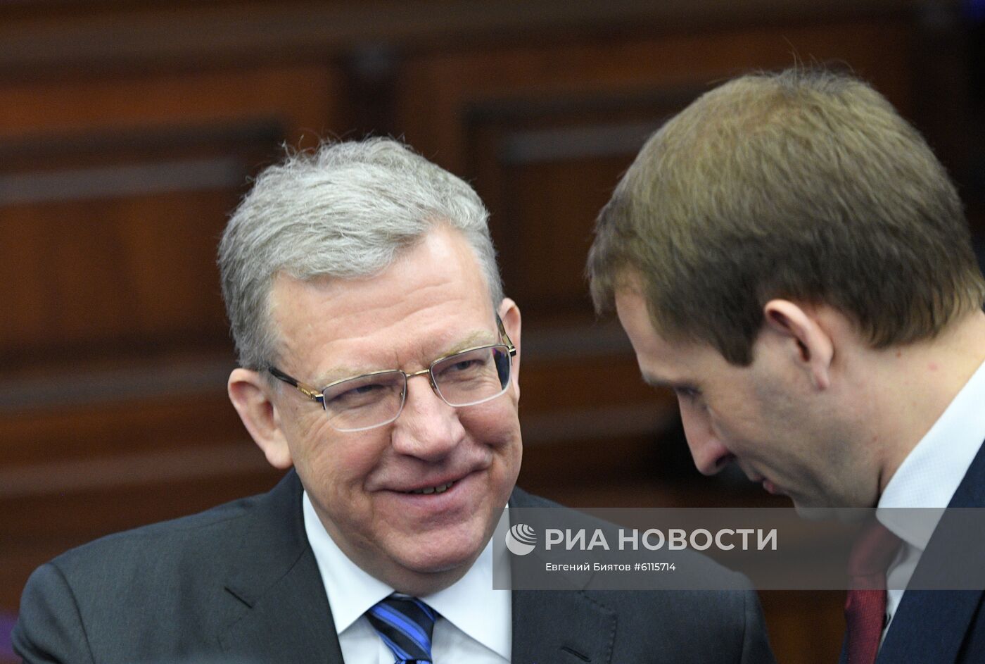 Президент РФ В. Путин принял участие в заседании расширенной коллегии Миниобороны РФ