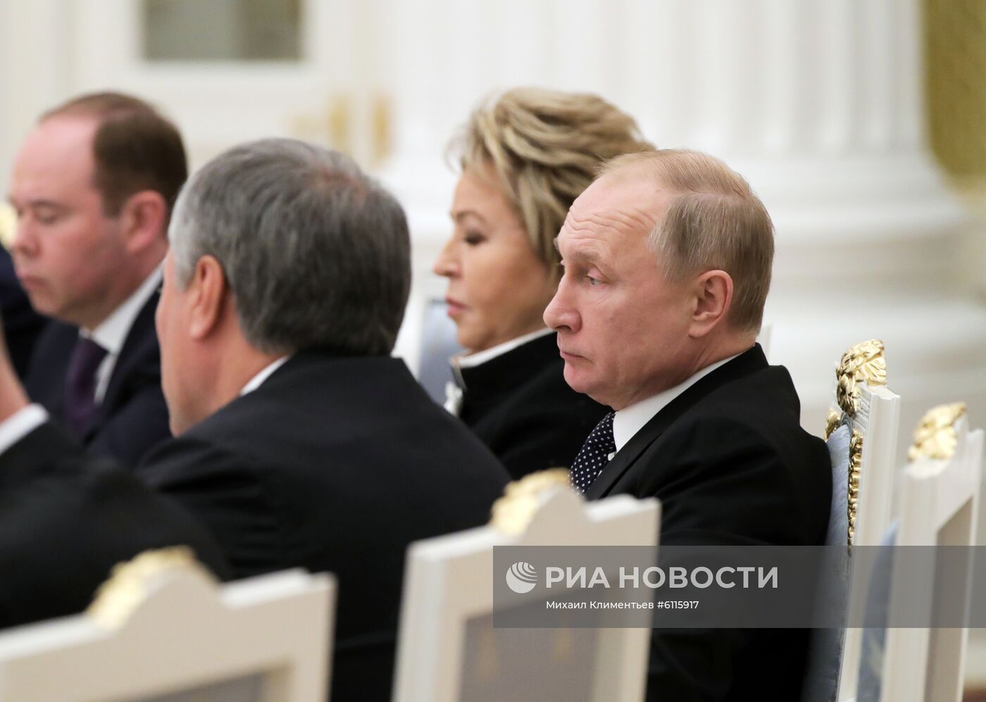 Президент РФ В. Путин встретился с руководством Госдумы РФ и Совета Федерации РФ