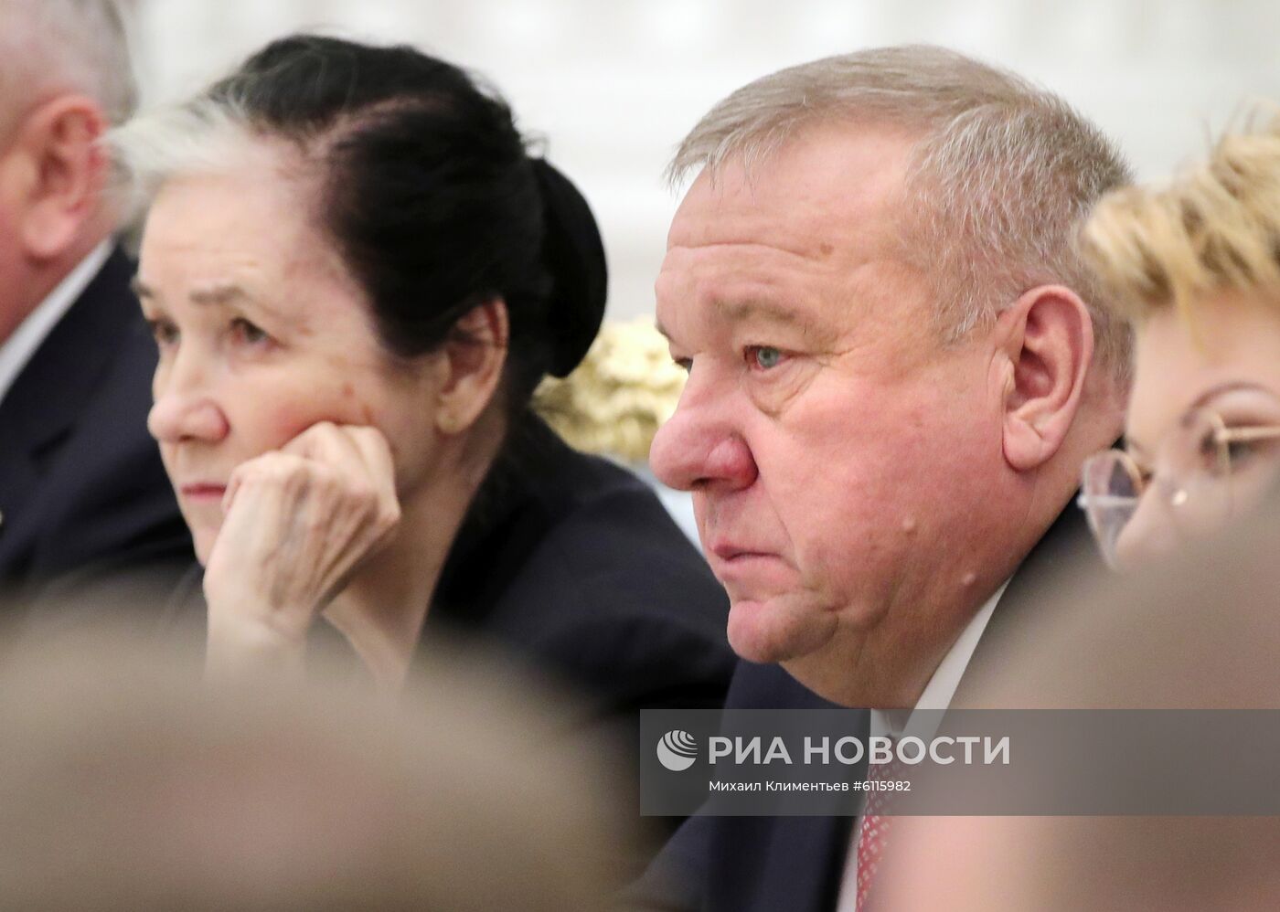 Президент РФ В. Путин встретился с руководством Госдумы РФ и Совета Федерации РФ