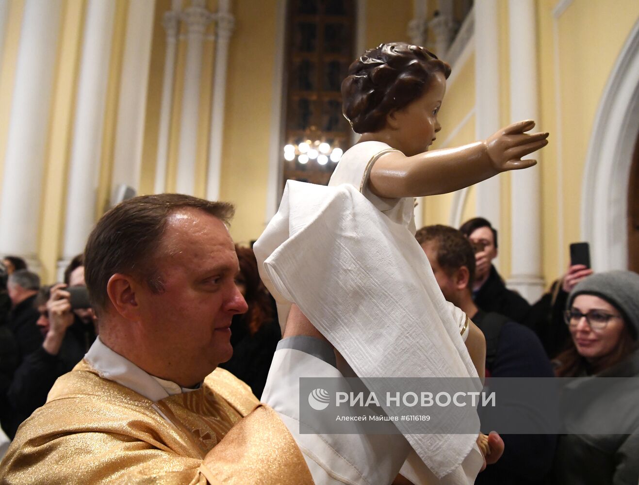 Празднование католического Рождества в Москве