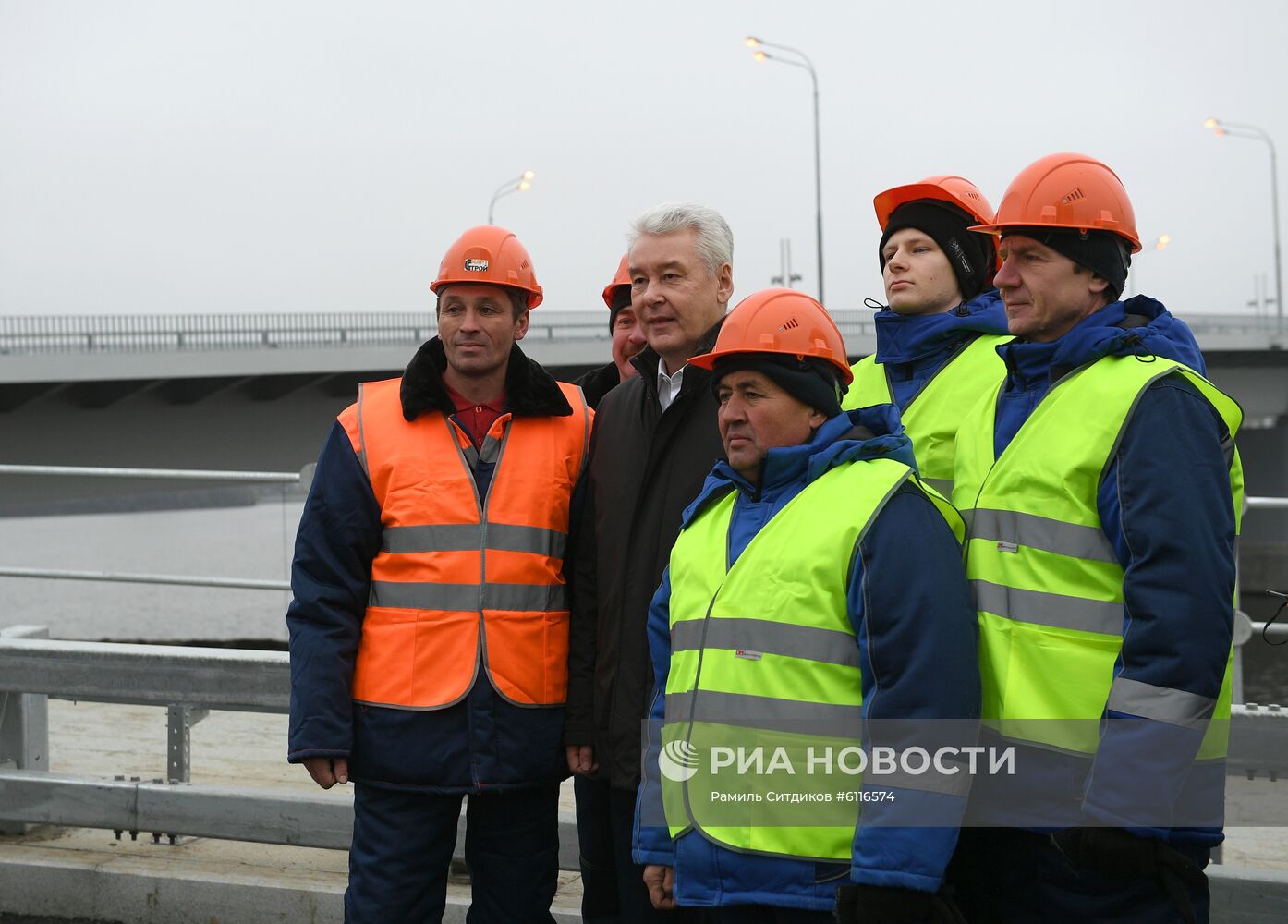 Открытие моста через Кожуховский затон на юго-востоке Москвы