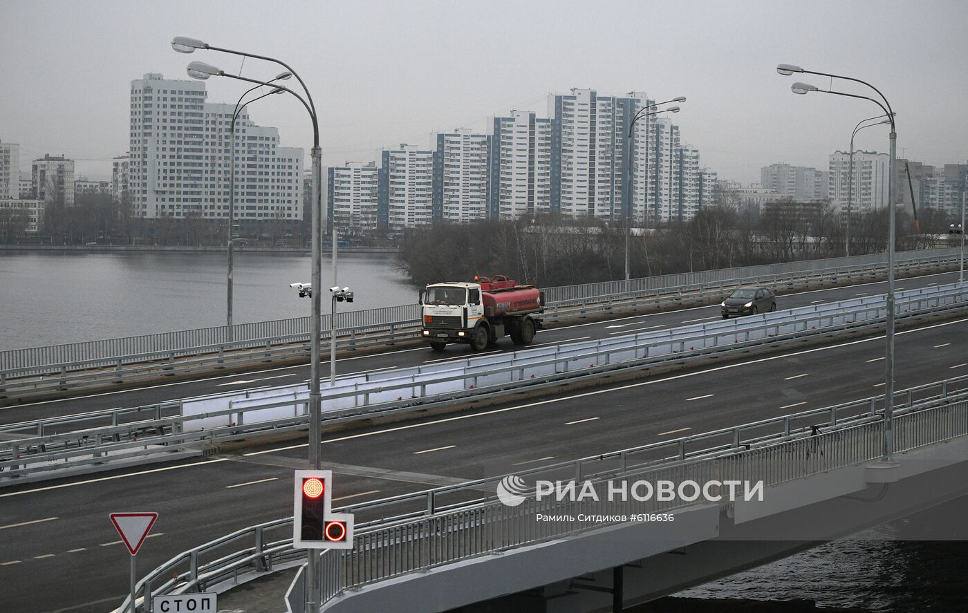 Открытие моста через Кожуховский затон на юго-востоке Москвы