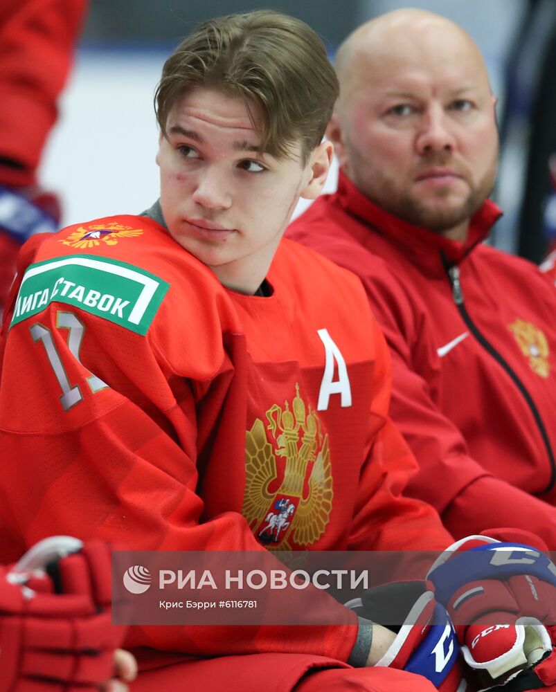 Командное фотографирование молодежной сборной России по хоккею