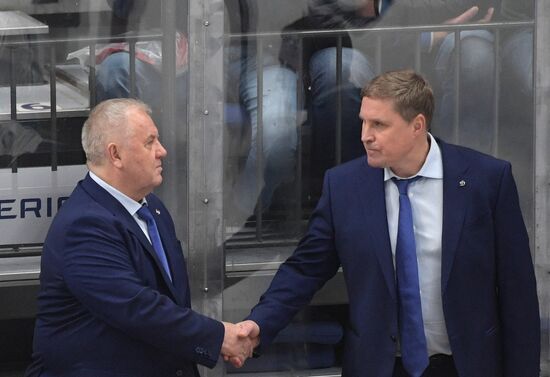 Хоккей. КХЛ. Матч ЦСКА - "Динамо" (Москва)