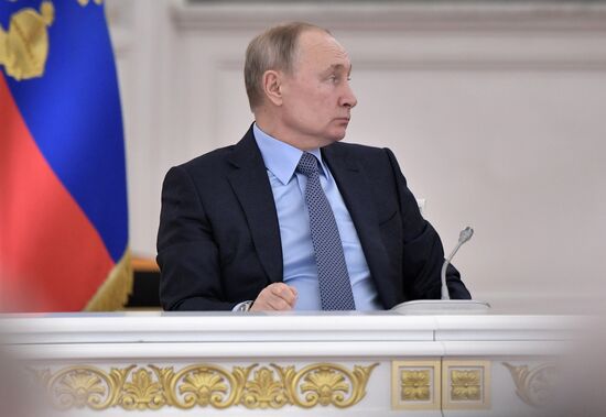 Президент РФ В. Путин провел заседание Госсовета по вопросам аграрной политики