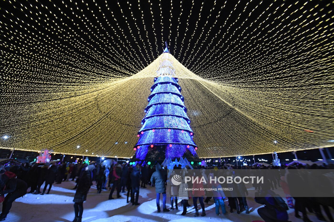 Открытие главной городской елки в Казани