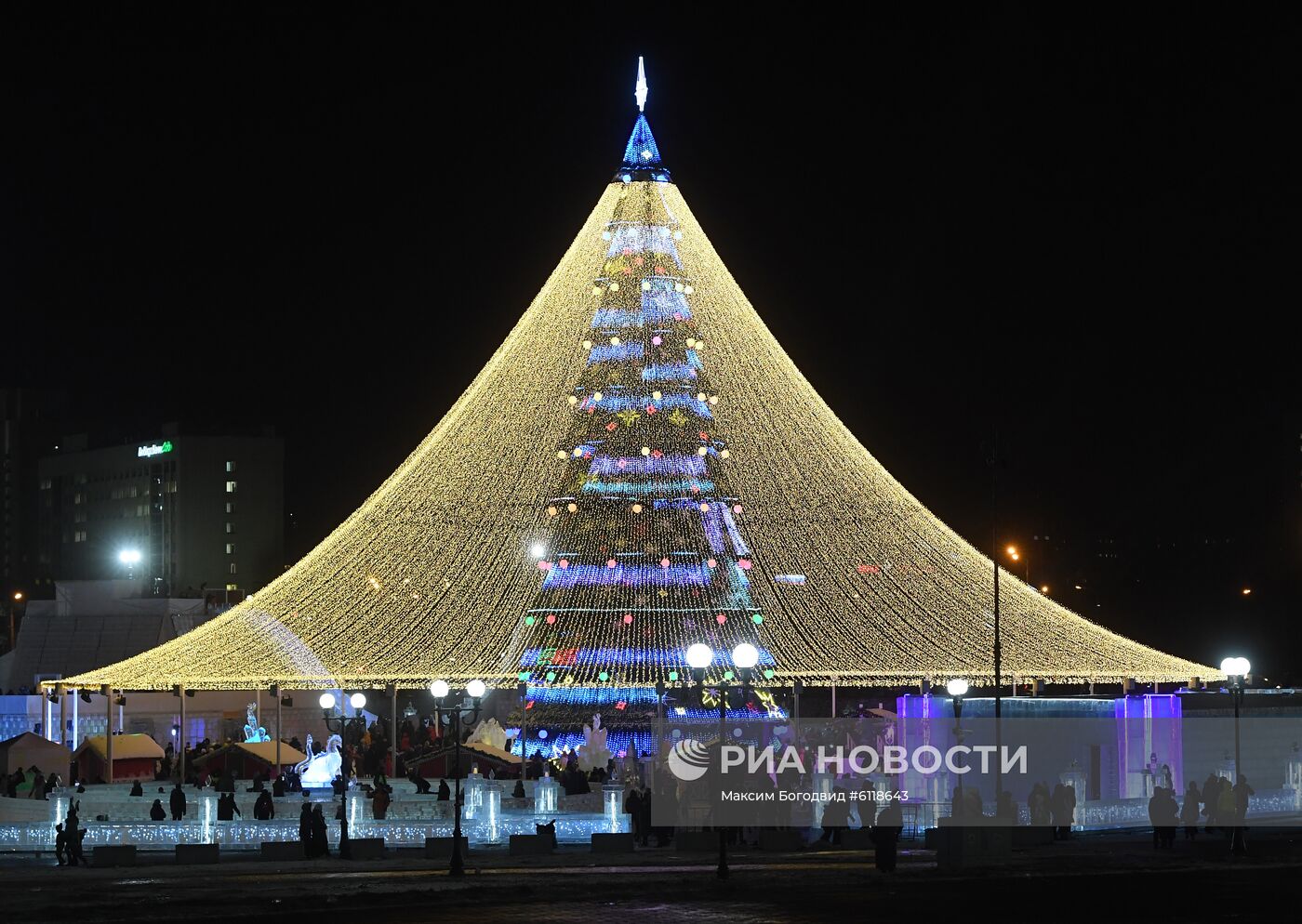 Открытие главной городской елки в Казани