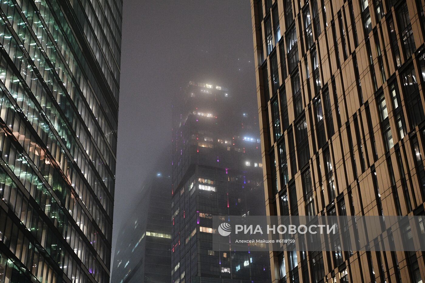 Новогодняя иллюминация в Москве