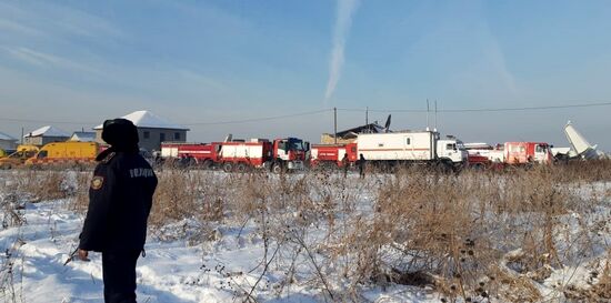 Крушение пассажирского самолета в Казахстане