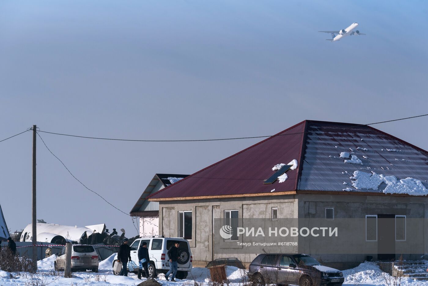 Крушение пассажирского самолета в Казахстане