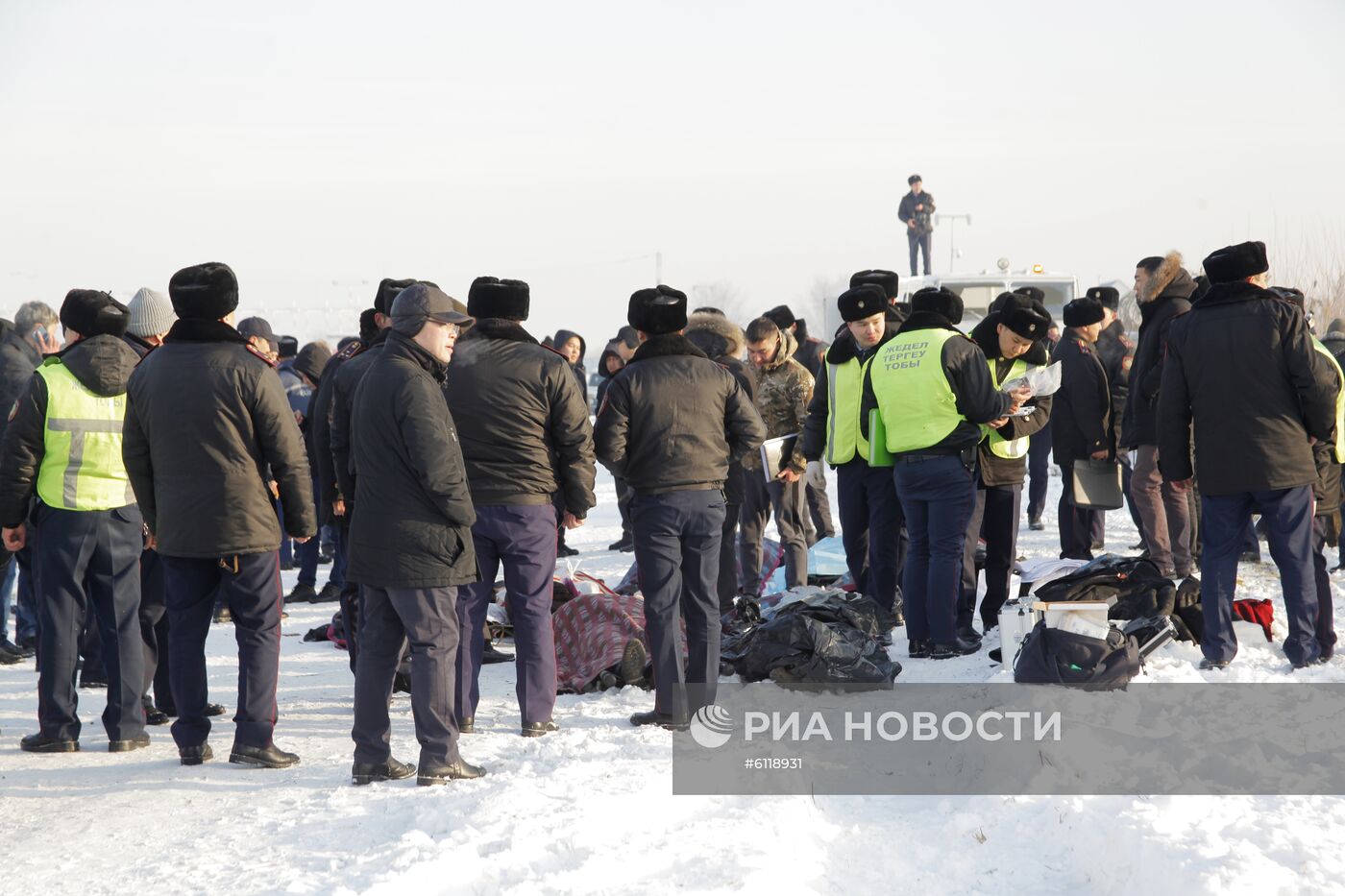 Крушение пассажирского самолета в Казахстане