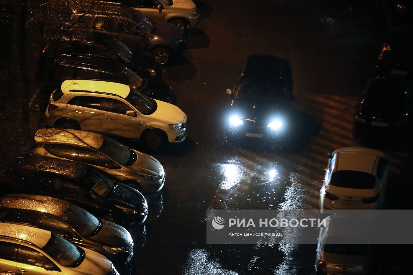 С 1 января повысят штрафы за ночную парковку коммерческого транспорта и каршеринговых автомобилей