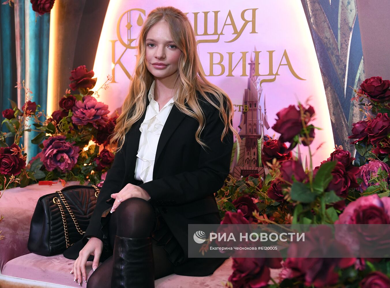 Премьера ледового шоу "Спящая красавица: легенда двух королевств"