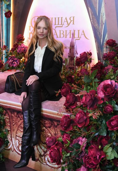 Премьера ледового шоу "Спящая красавица: легенда двух королевств"