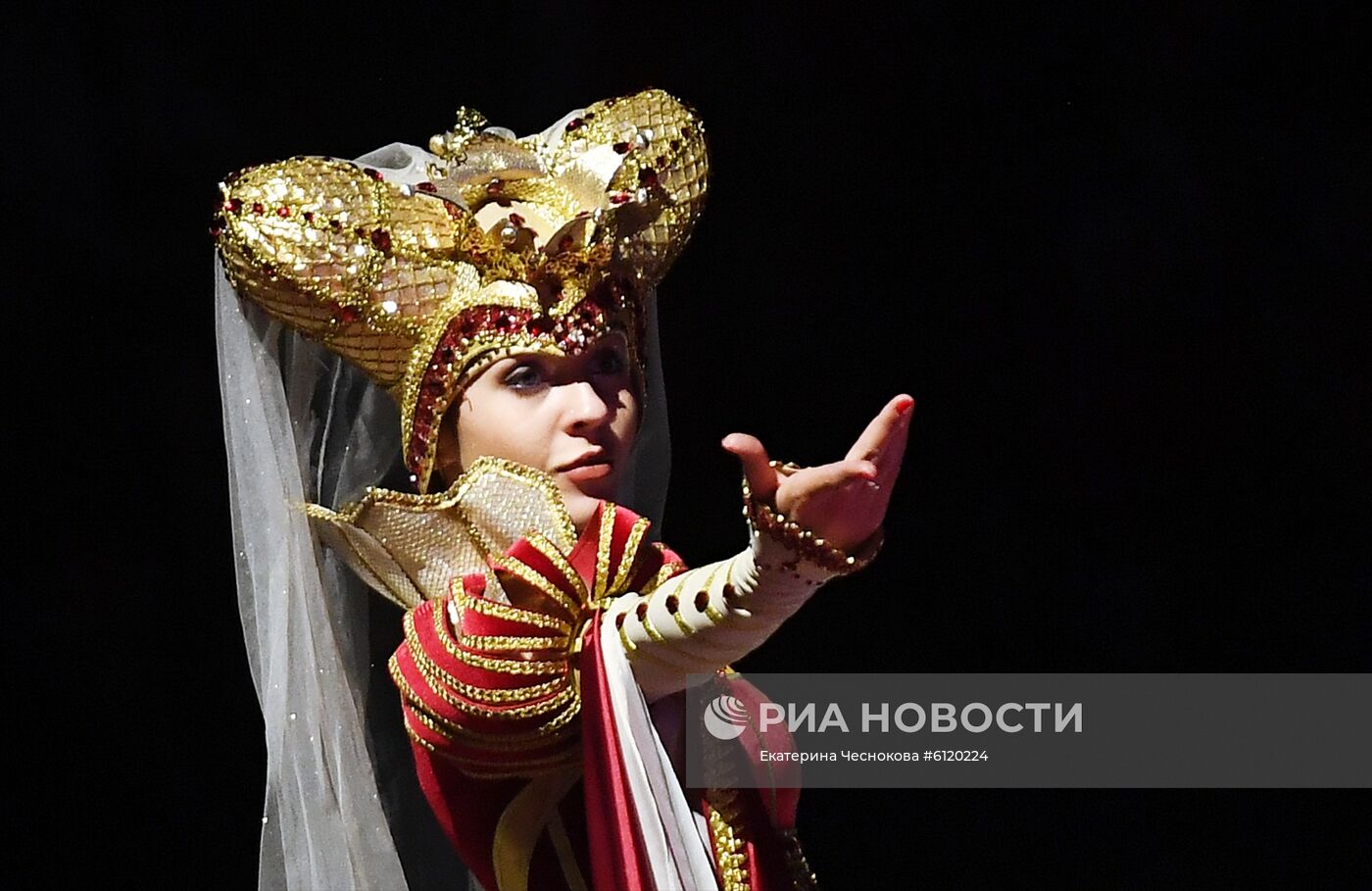 Премьера ледового шоу "Спящая красавица. Легенда двух королевств"