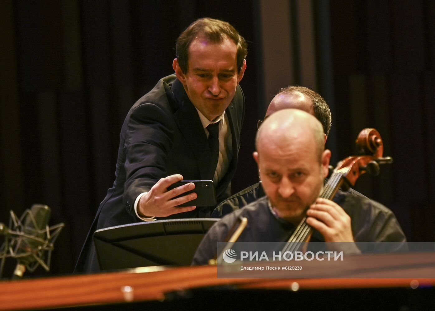 Концерт "Камю, Шуберт, Малер, Сен-Санс" в Москве