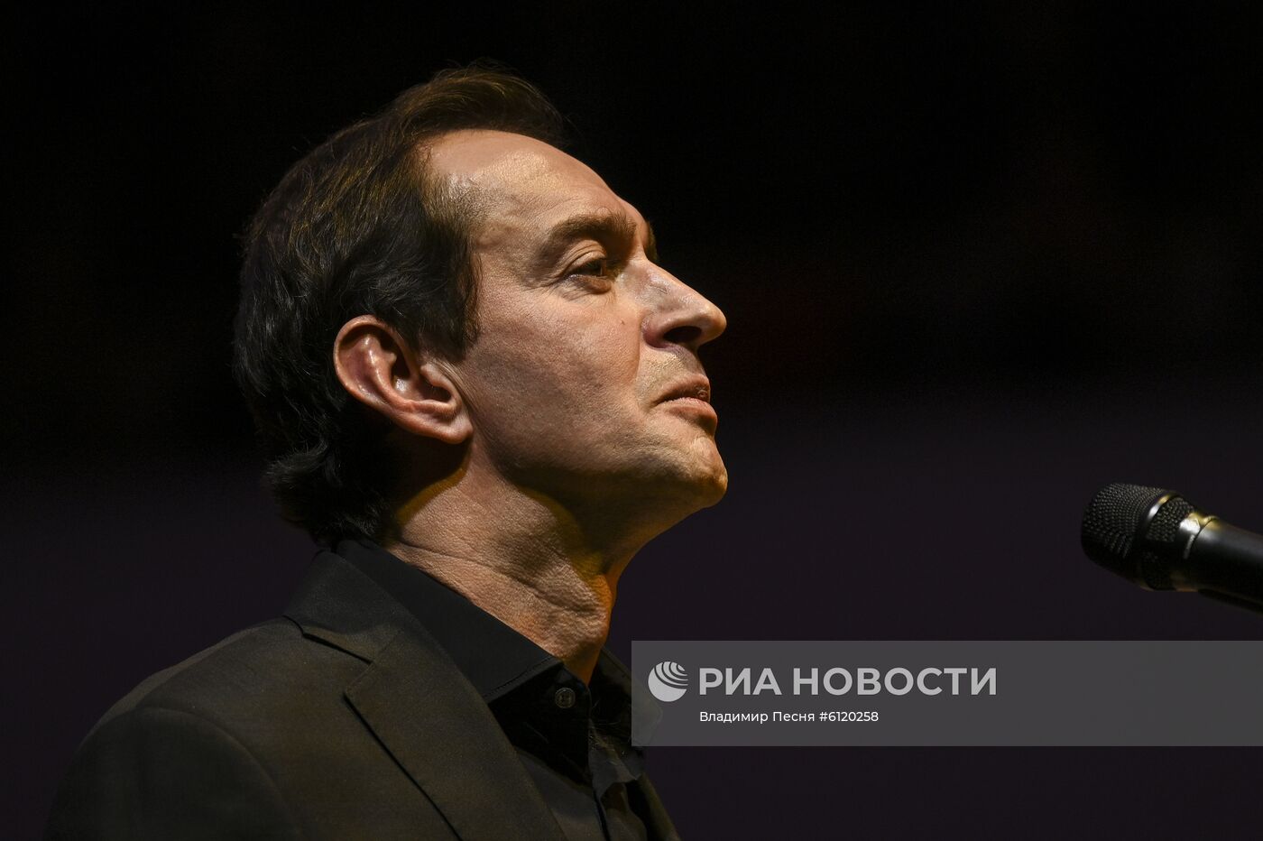 Концерт "Камю, Шуберт, Малер, Сен-Санс" в Москве