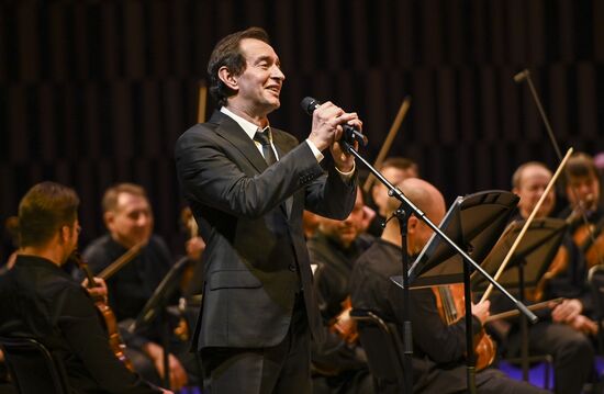 Концерт "Камю, Шуберт, Малер, Сен-Санс" в Москве