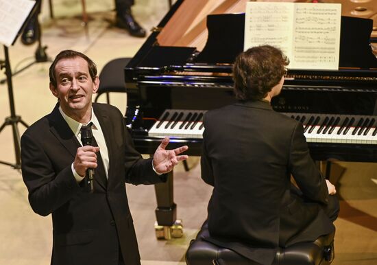 Концерт "Камю, Шуберт, Малер, Сен-Санс" в Москве