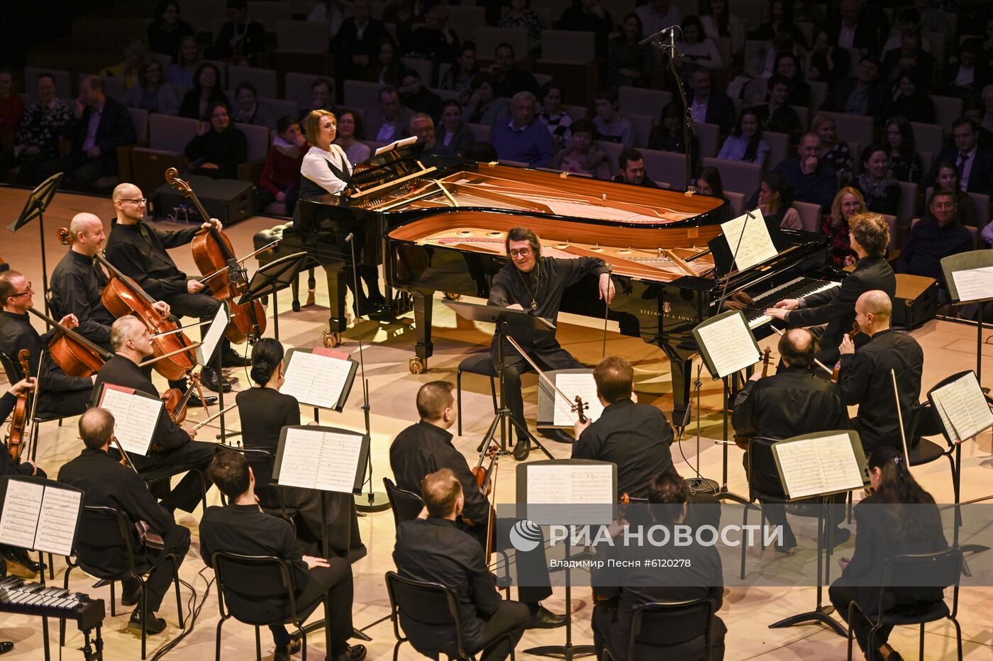 Концерт "Камю, Шуберт, Малер, Сен-Санс" в Москве