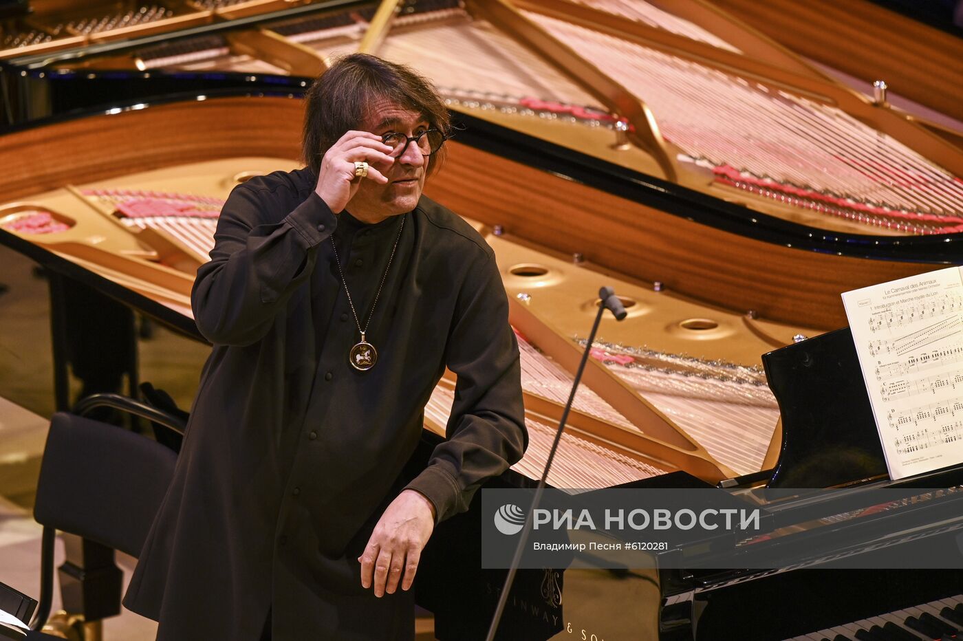 Концерт "Камю, Шуберт, Малер, Сен-Санс" в Москве