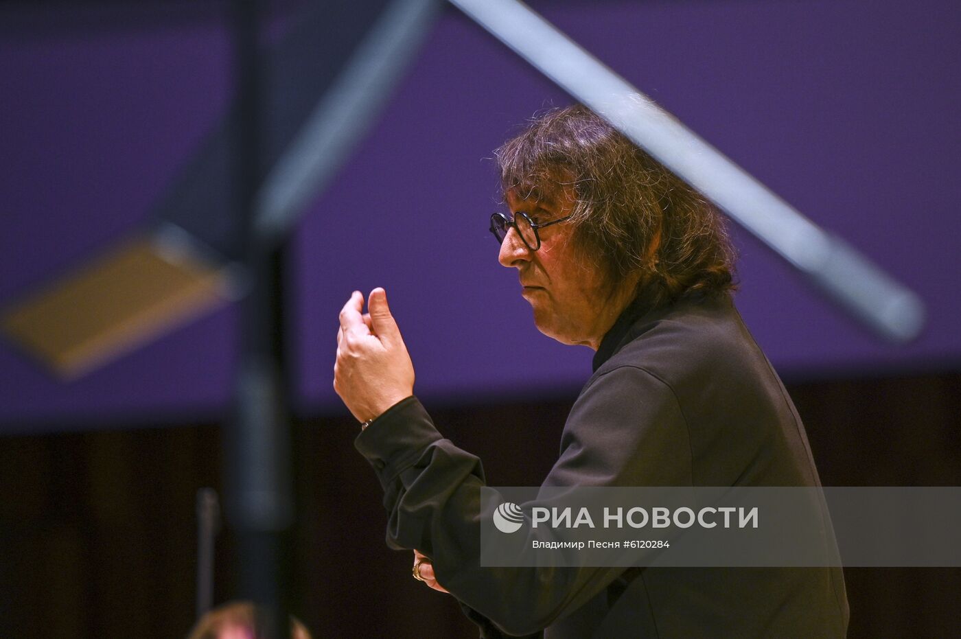 Концерт "Камю, Шуберт, Малер, Сен-Санс" в Москве