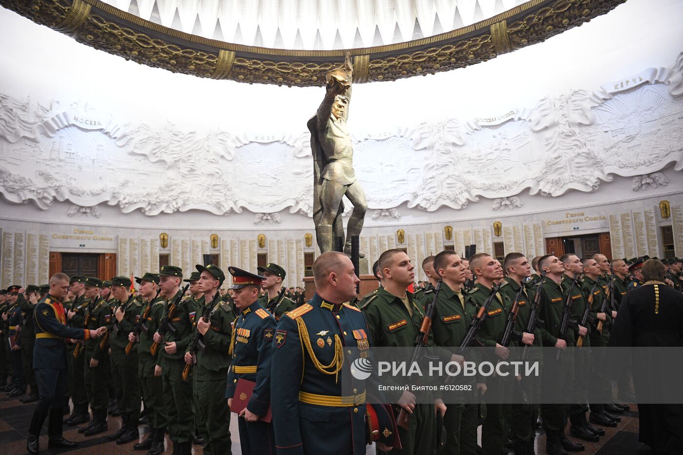 Присяга новобранцев Преображенского полка