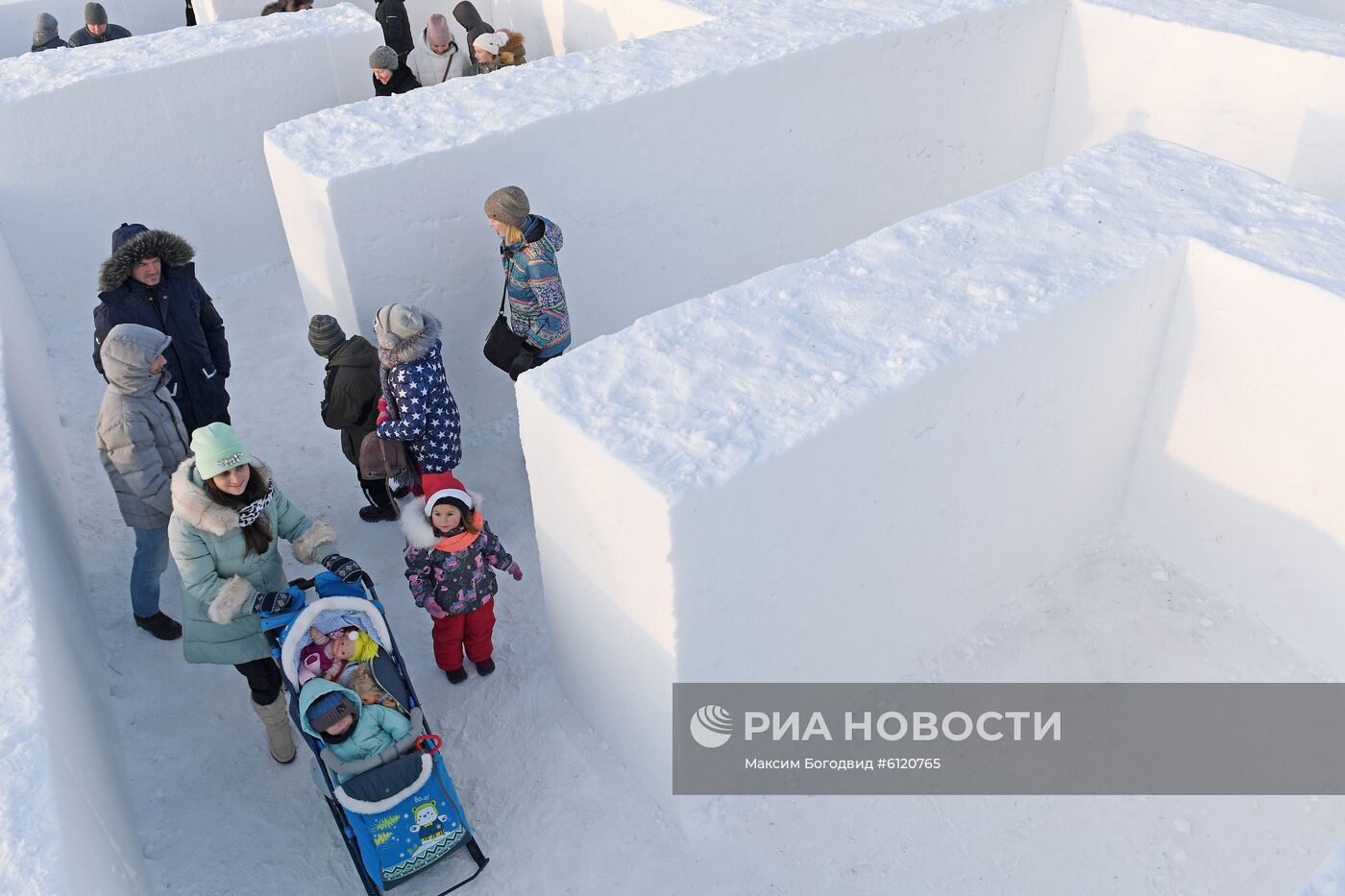 Открытие снежного лабиринта в Казани