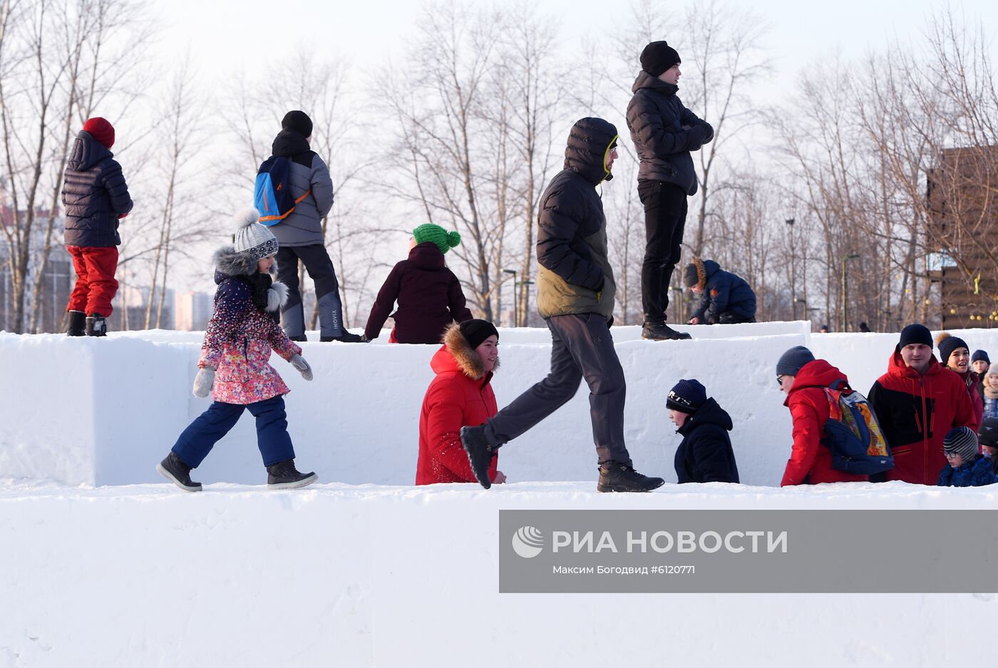 Открытие снежного лабиринта в Казани