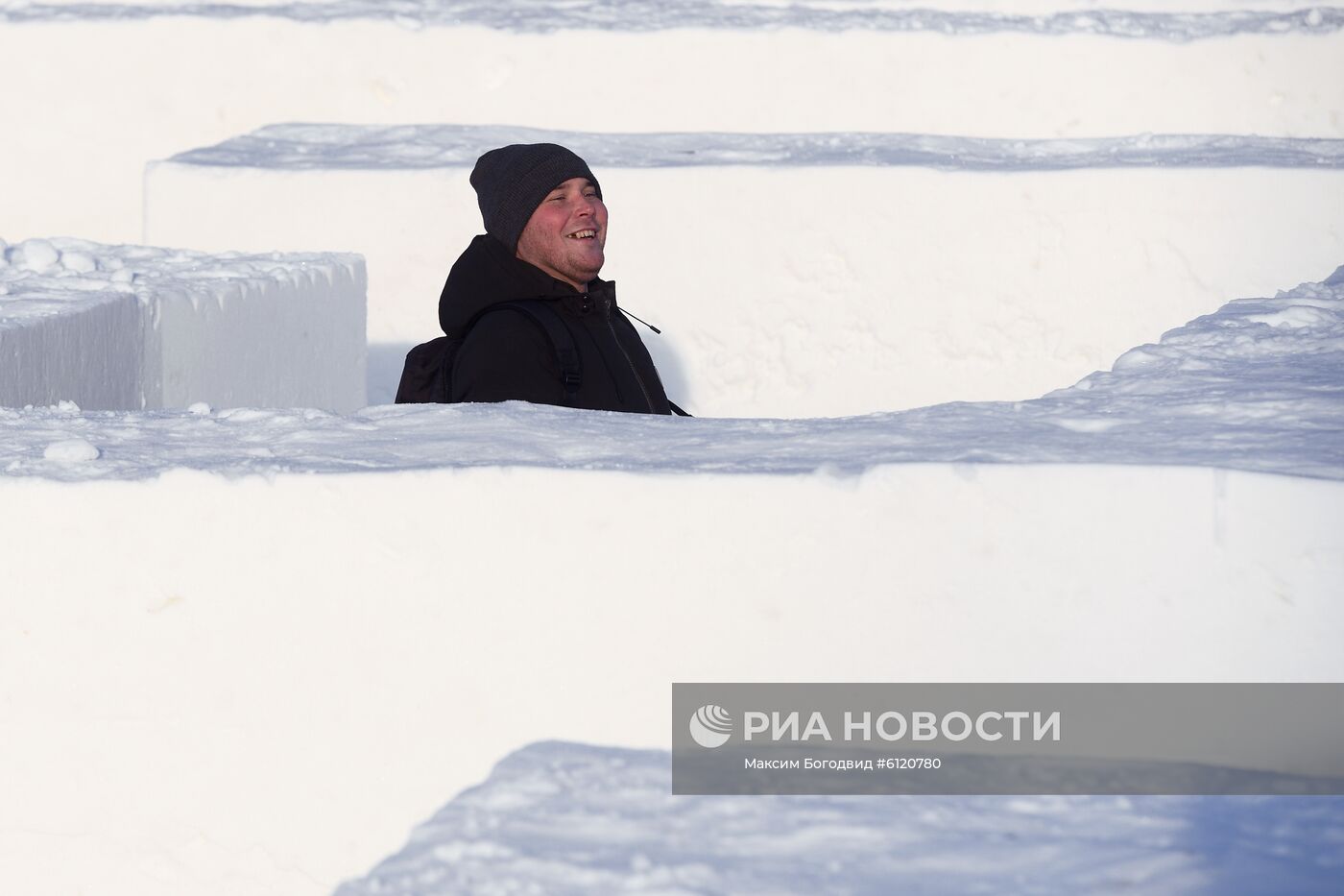 Открытие снежного лабиринта в Казани