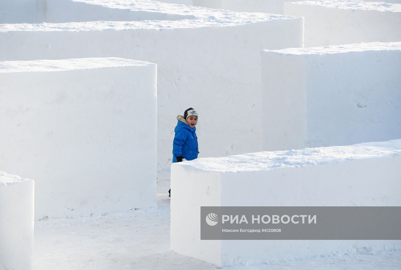 Открытие снежного лабиринта в Казани