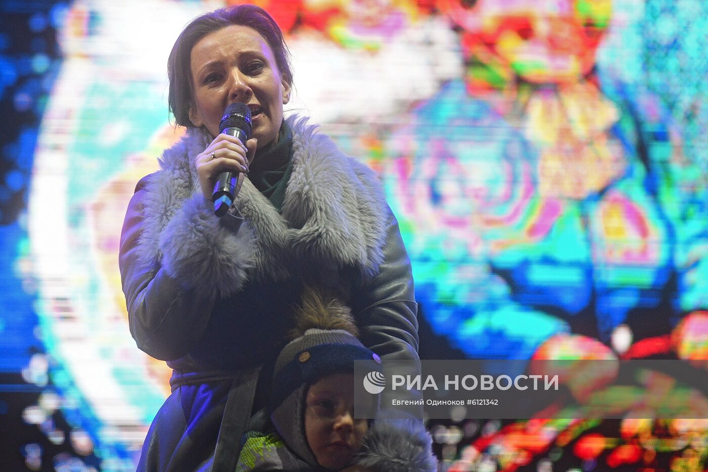 Фестиваль скульптур "Ледовая Москва. В кругу семьи"