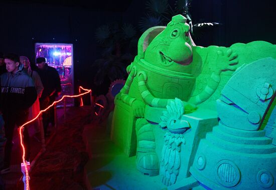 Фестиваль скульптур "Ледовая Москва. В кругу семьи"