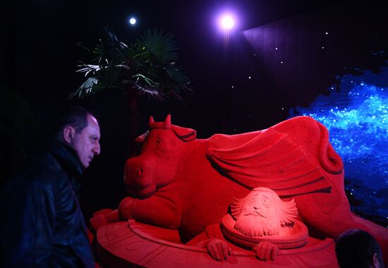 Фестиваль скульптур "Ледовая Москва. В кругу семьи"