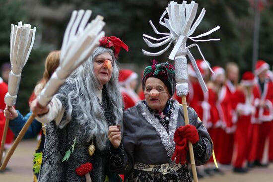 Новогодний костюмированный карнавал в Геленджике
