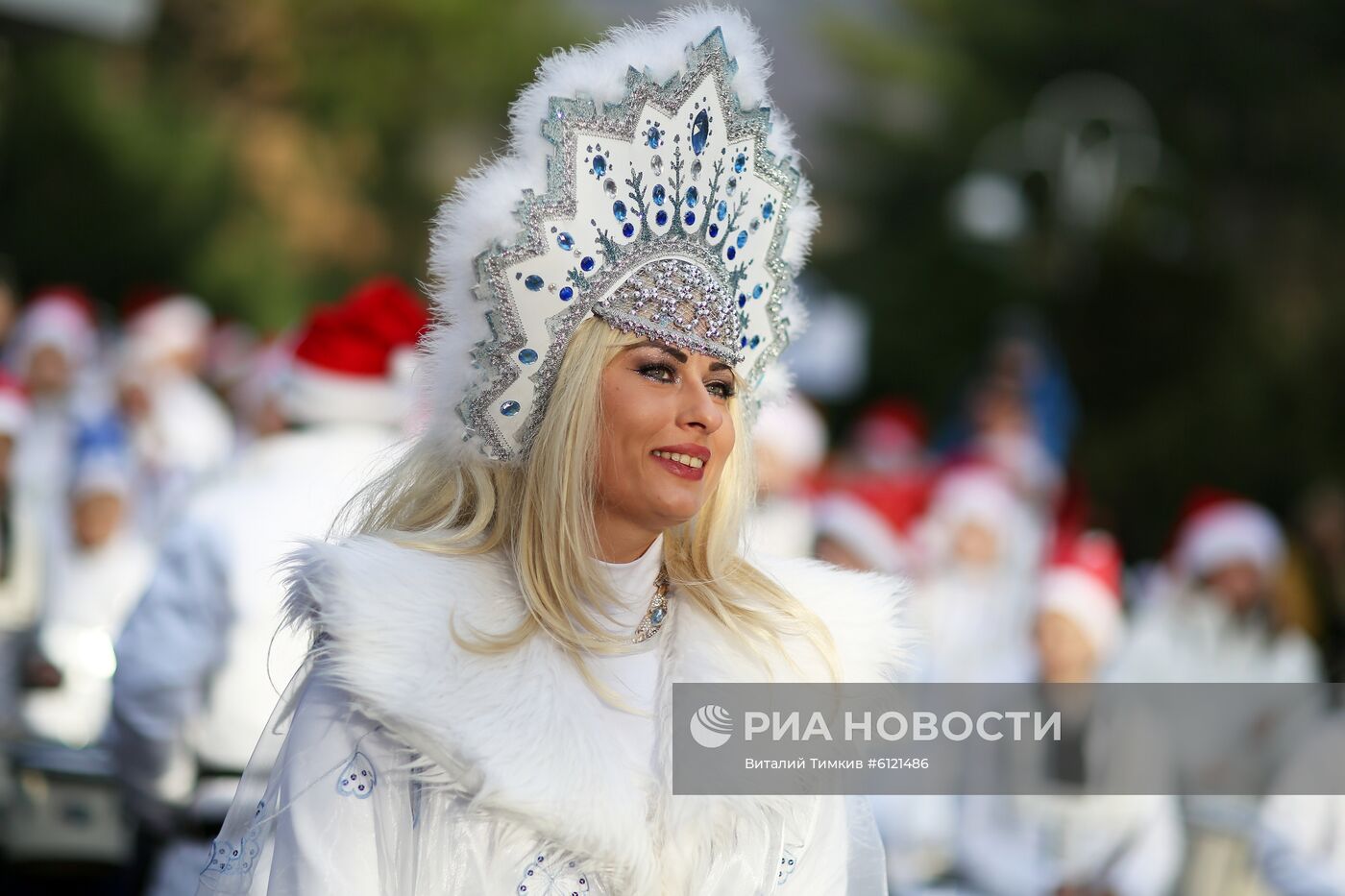 Новогодний костюмированный карнавал в Геленджике