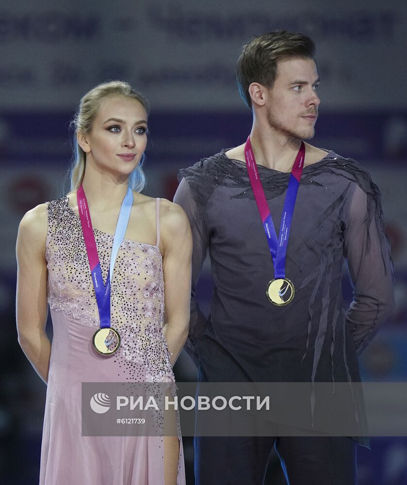 Фигурное катание. Чемпионат России. Церемония награждения