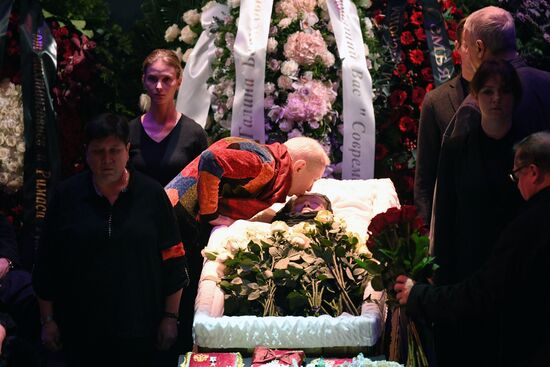 Похороны елены яковлевой актрисы фото