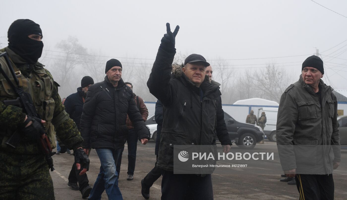 Обмен военнопленными между ДНР, ЛНР и Украиной в Донецкой области