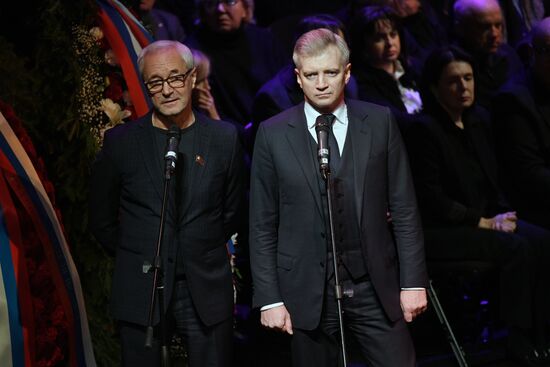 Прощание с Галиной Волчек