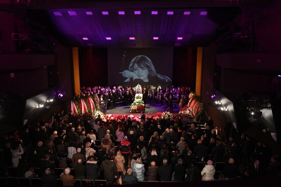 Прощание с Галиной Волчек