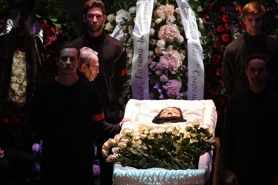 Прощание с Галиной Волчек